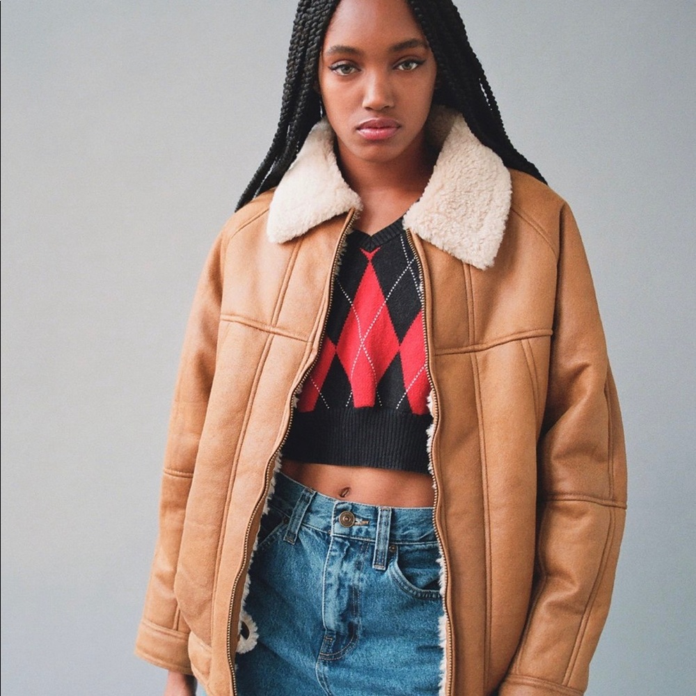 UO Ashley Faux Shearling Jacket xs new with tag